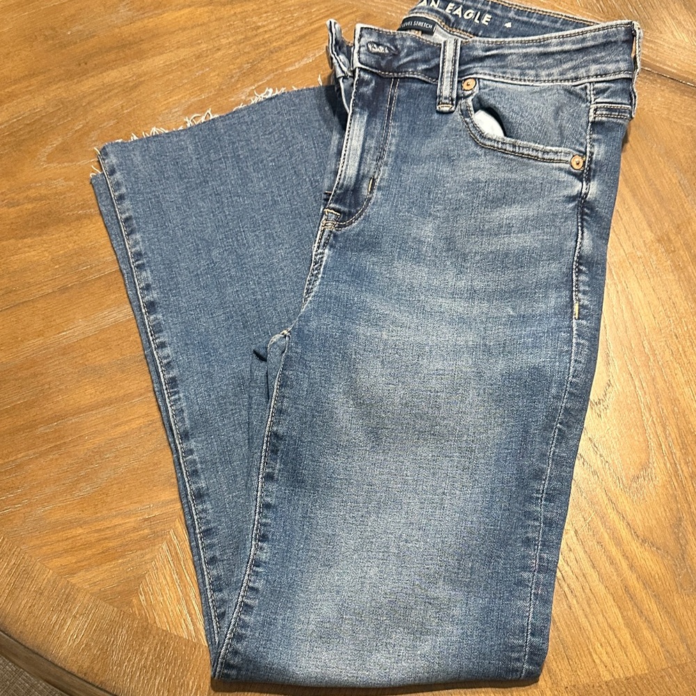 American Eagle Outfitters Women's Cropped Straight-Leg Jeans - Mid Blue - Picture 4 of 6
